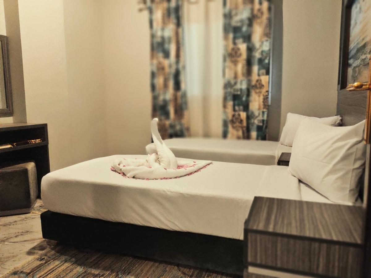 Dolphin Hotel El Qoseir Экстерьер фото