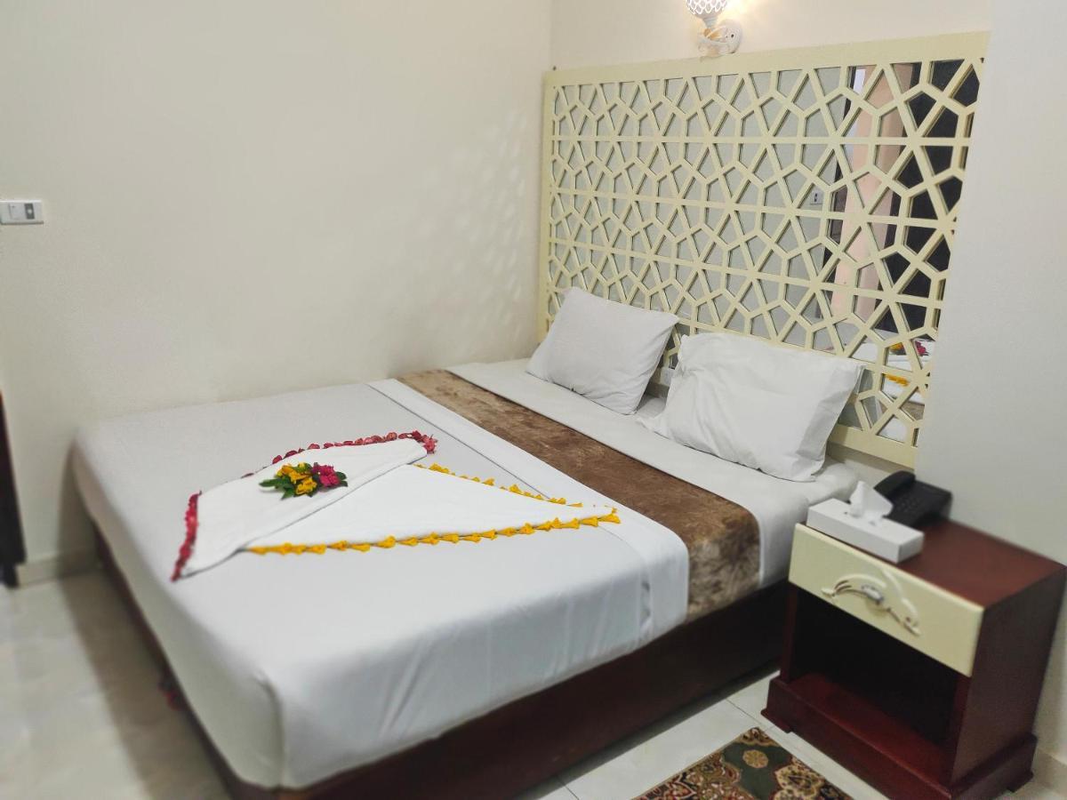 Dolphin Hotel El Qoseir Экстерьер фото