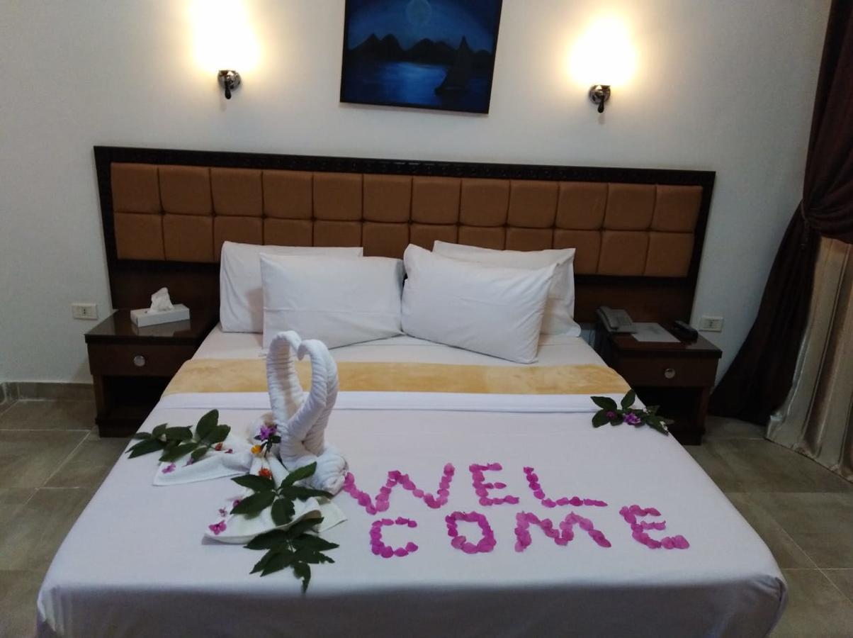 Dolphin Hotel El Qoseir Экстерьер фото